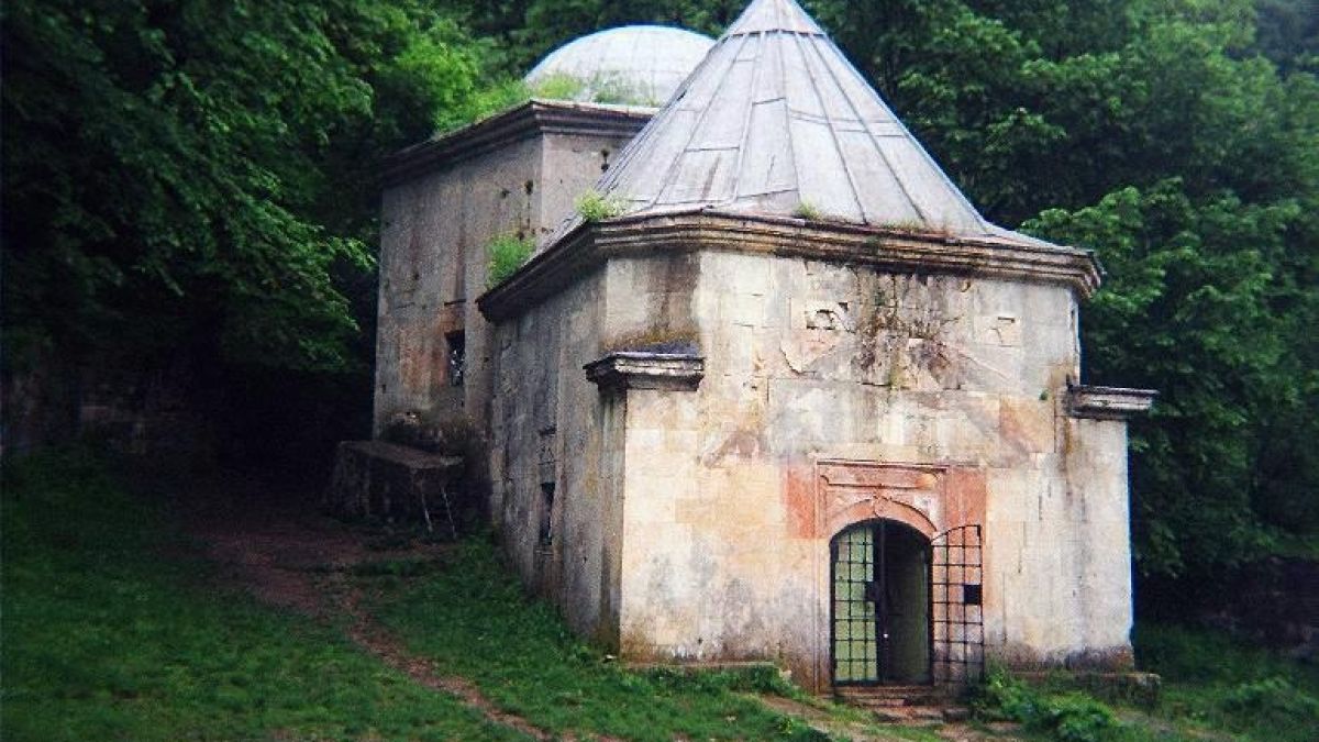 Някои от най-вълшебните и мистични места в България! (СНИМКИ)