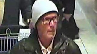 Идентифициран е психопатът, отровил бебешки храни в големите магазини из Европа (СНИМКИ)