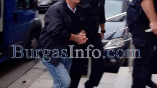 Обвиненият в блудство школски директор проговори в съда 