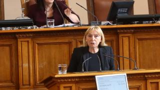 Елена Йончева с любопитен коментар за оставката на Главчев 