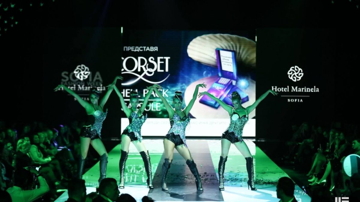 Първата дама Десислава Радева гост на Sofia Fashion Week