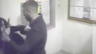 Вижте как тази храбра девойка се спаси от изнасилване! (ВИДЕО 18+)
