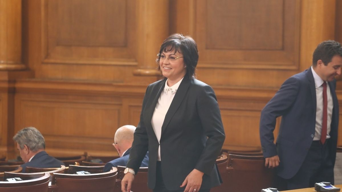 Пълен провал на вътрешната опозиция на Нинова