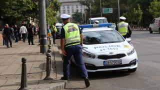 Ученикът от Дупница, ударил с камък по главата мъж, за да го ограби си изпя без бой и други золуми 