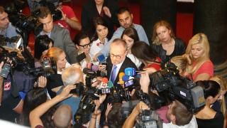 Извънредно в БЛИЦ! Лъсна таен заговор срещу България! "Агнешките главички" коронясват Лозан Панов за шеф на "Дай, България"! (СНИМКИ)