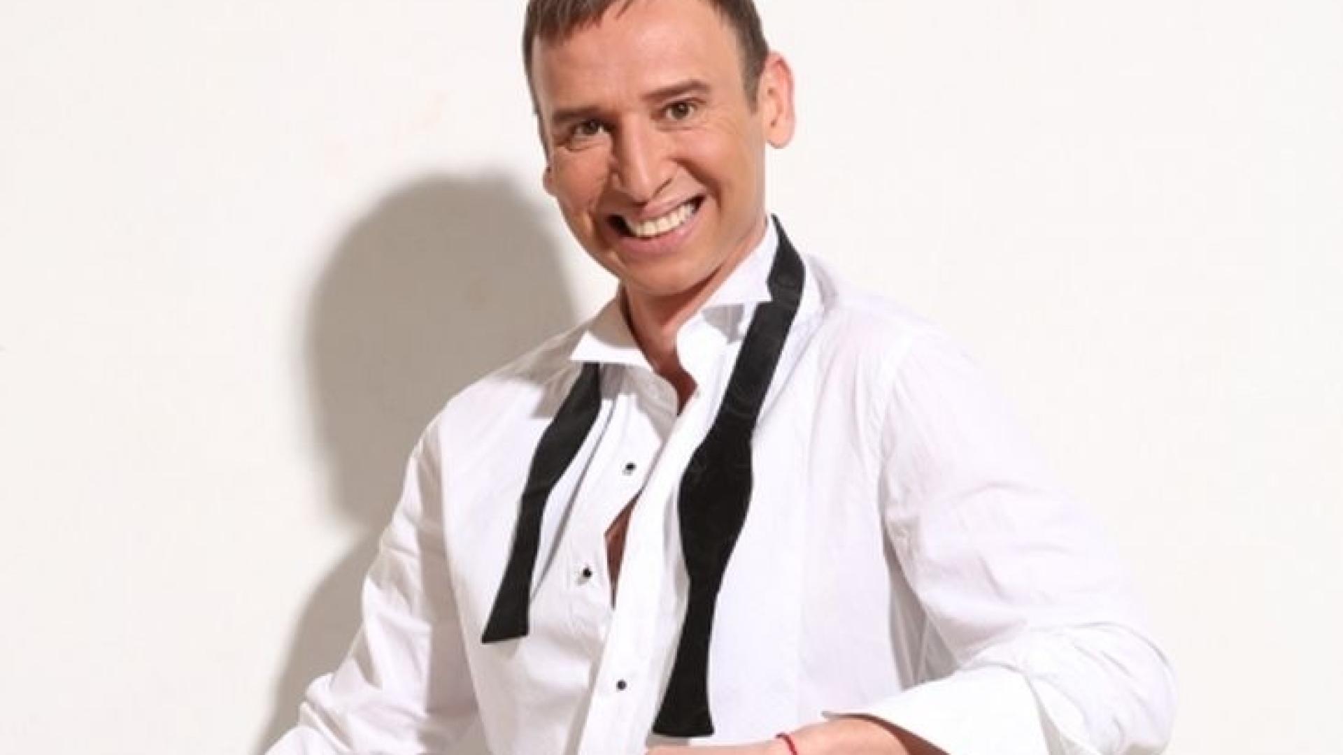 Лети в небесата! Виктор Калев се главозамая, взима рекорден хонорар и...