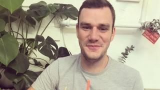 Кой е Купър Хефнър - наследникът на империята Playboy? (СНИМКИ)