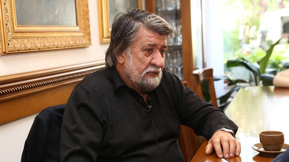 Вежди Рашидов с шокиращо признание: Аз съм малко клошар, обичам да...