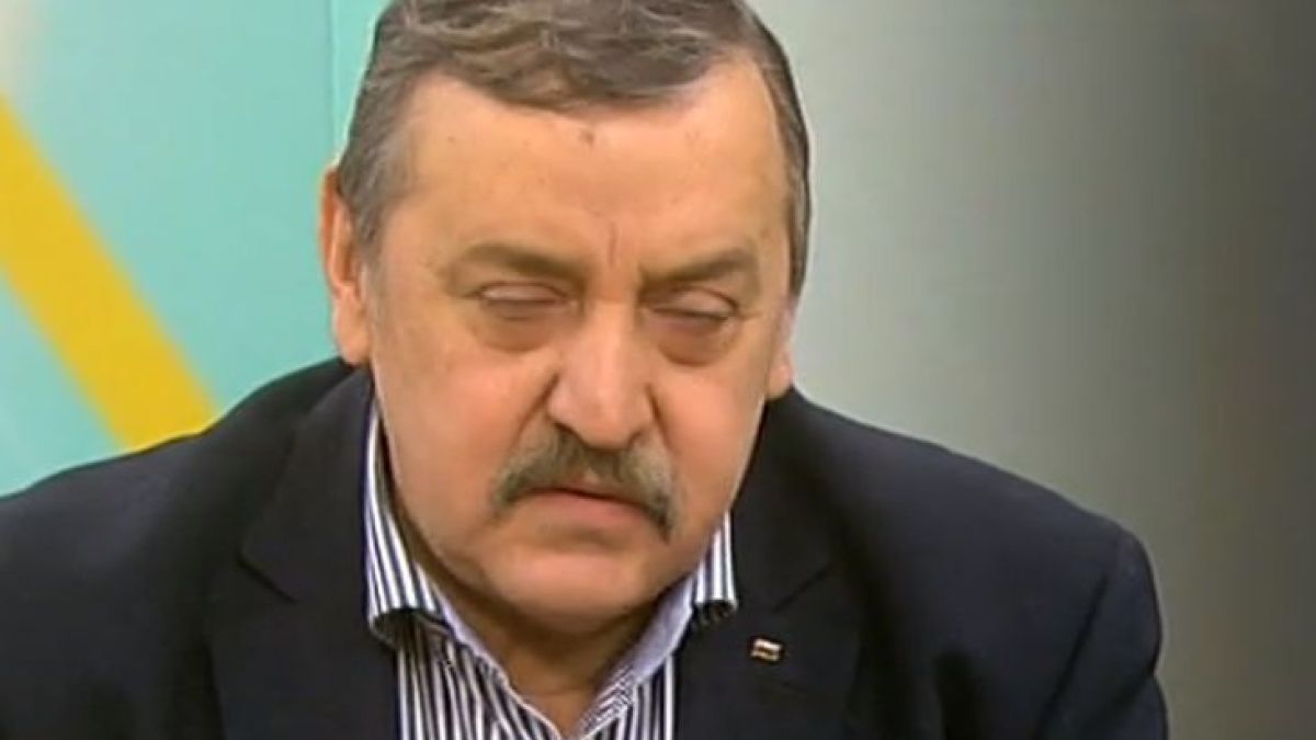 Проф. Кантарджиев посочи от какво задължително да се отучим, ако искаме да не пипнем опасен грип!