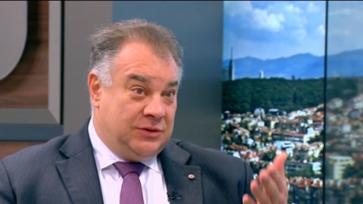 Зам.-здравният министър с култов коментар за пернишкия наглец Едуард, който бе "изкъпан" с пожарогасител