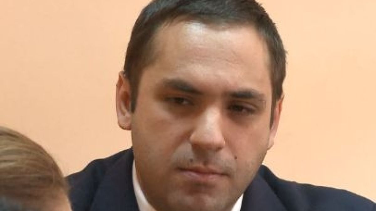 Караниколов обясни в подробности какво се случва с "Емко", "Дунарит" и ВМЗ