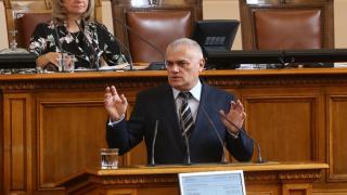 Валентин Радев с шокиращи данни за нарушения на пътя през 2017 година!