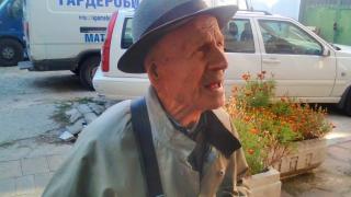 95-годишен ветеран от Втората световна война подпали гаража на социален работник в Карлово, защото...