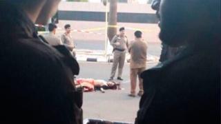 Саудитец с калашник нападна кралската резиденция в Джеда (СНИМКА 18+)