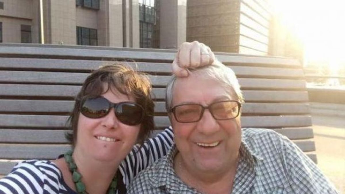 Бащата на Чочо Попйорданов ще има дете за Коледа, 42 години по-младата Диана прие неговата фамилия! 