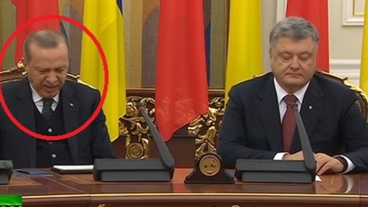 Не е за вярване както направи Ердоган, докато Порошенко говореше (ВИДЕО)