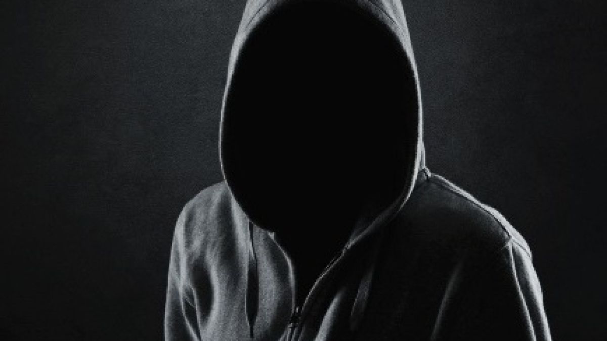 Истински кошмар: Жена от Оряхово разказа как бандит нахлул в дома ѝ посред нощ и бръкнал в пазвата ѝ да дири пари