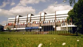 Мор в ЕС! Масово натравяне в кухнята на Съвета 