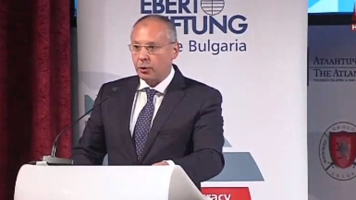 Станишев: Належащо е да формираме час по-скоро българска национална позиция за отбраната и сигурността на Европа 