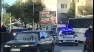 Тежка катастрофа в Пловдив! Моторист е тежко ранен (СНИМКИ/ВИДЕО)