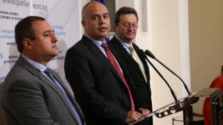 Скандалът със зам.-министъра на транспорта се развихря! БСП извади кирливите ризи на Ангел Попов, ГЕРБ отвърна хапливо (СНИМКИ)