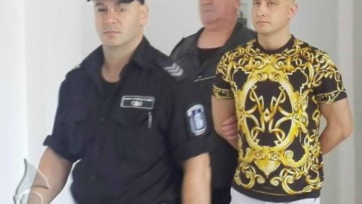 Освободиха руския секс гуру от Бургаския затвор