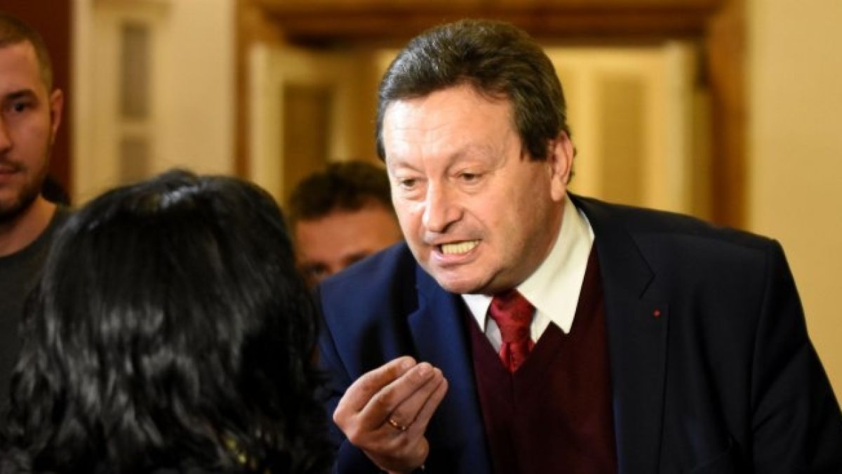Ексклузивно в БЛИЦ! Виден политик от БСП се оказа замесен в дипломатически скандал в Берлин!