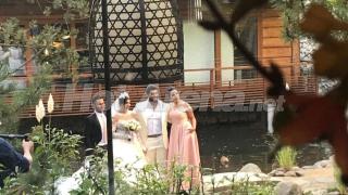 Първи СНИМКИ от кралската сватба на Фики и Гюлджан в "Маринела"! Кумата Галена засенчи булката със зашеметяващо секси рокля