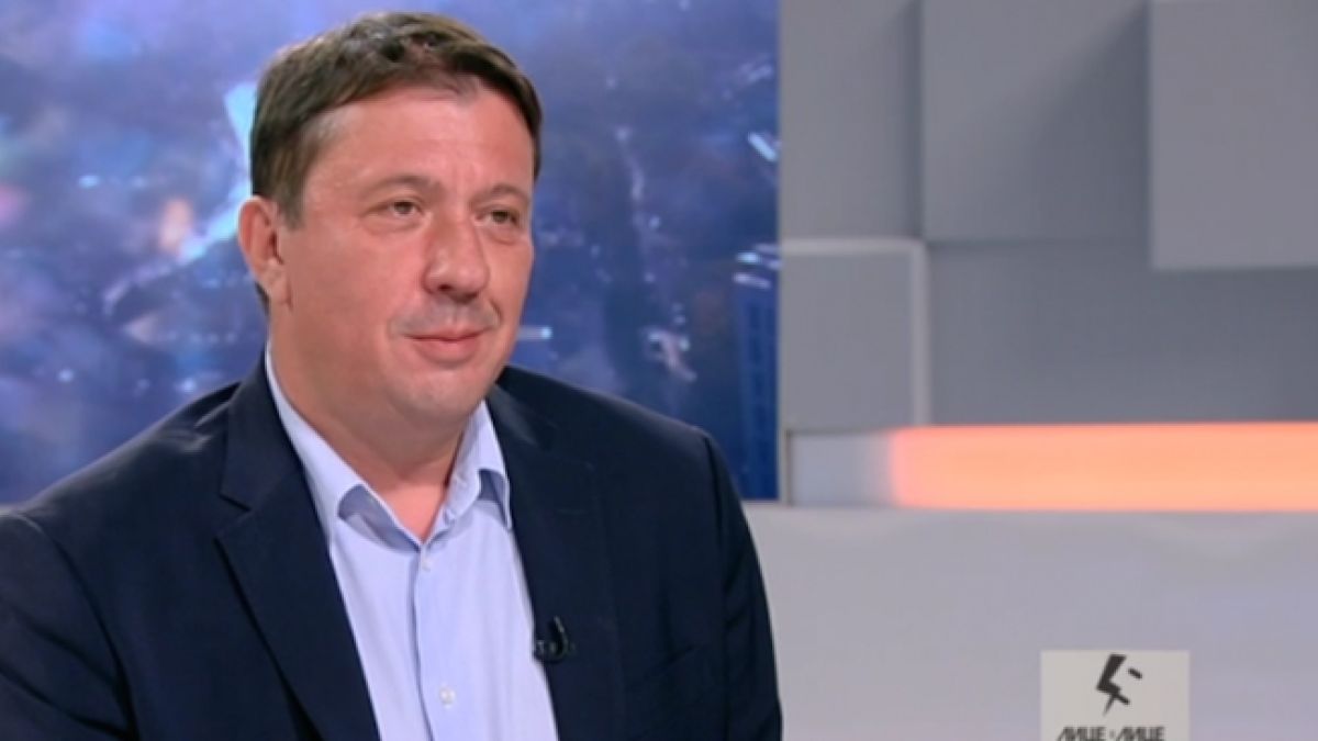 Явор Куюмджиев: В БСП върви тежък отстрел на недоволните от Нинова 