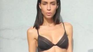 Докъде се докараха: Само месец след кончината на Хю Хефнър "Playboy" излиза с мъж на корицата (СНИМКИ 18+)  