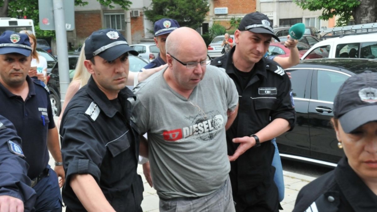 Въпреки смешната глоба: Дивият швед, пребил родната камериерка, си получи заслуженото в страната си!