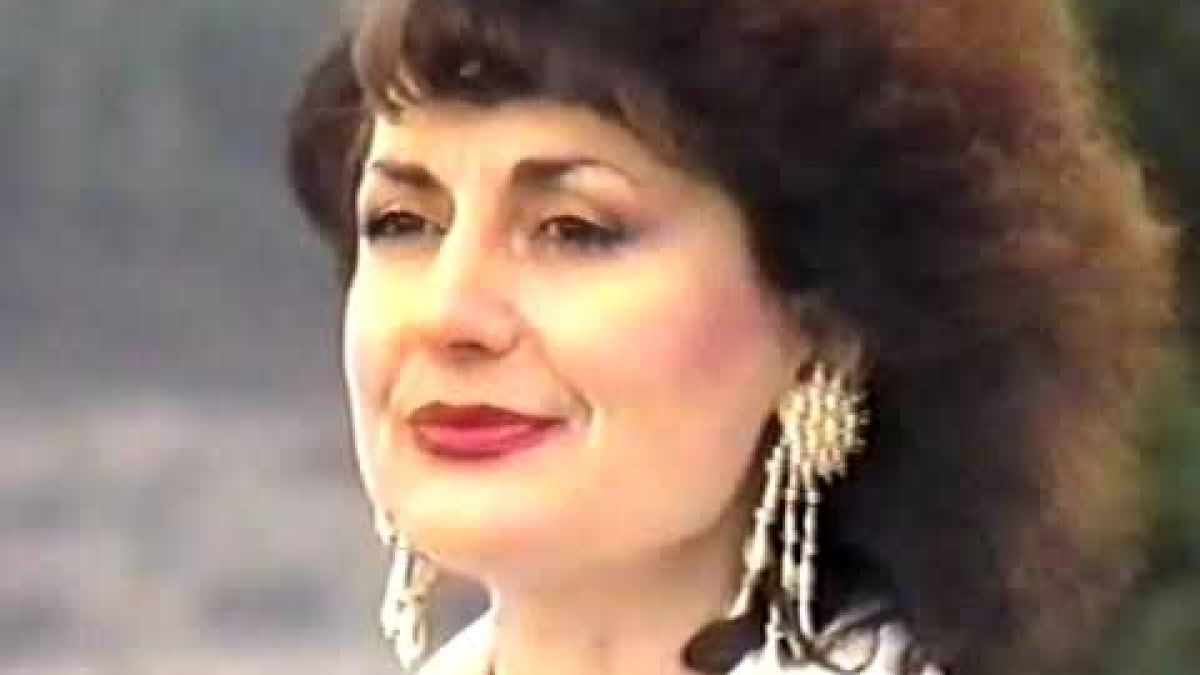 Скръбна вест! Напусна ни обичана актриса 