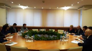 Петкова: Проектите, по които работи България в газовата област, ще имат значение и за диверсификацията в Македония