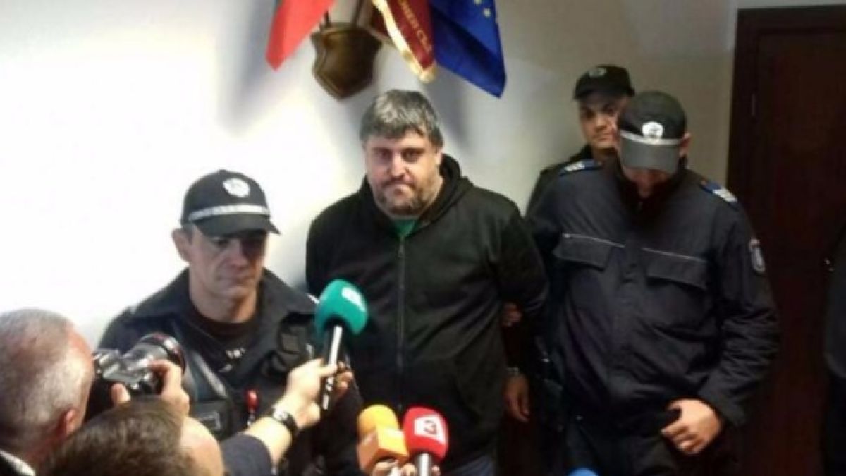 Измамникът Спас-Александър пак удари на камък! И градският съд го остава в ареста