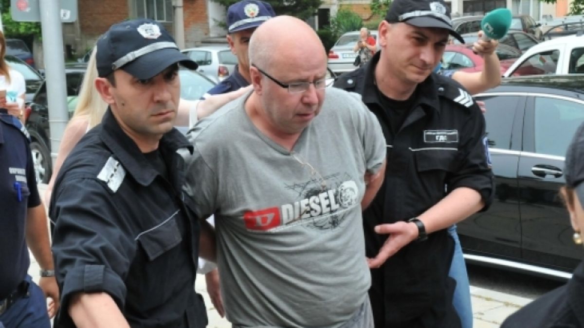 Бесният швед Ралф си плати глобата, но изританата камериерка му готви сечено