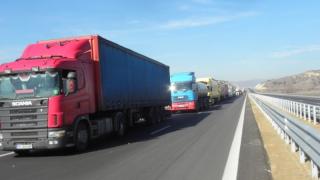 Тираджията Зюлфи от Рудозем тръгна на курс към Турция и му се случи най-лошото 