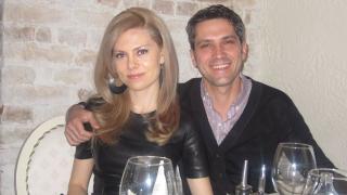 Мъжът на Деси Банова я заряза, но горещата синоптичка не си губи времето и ... 
