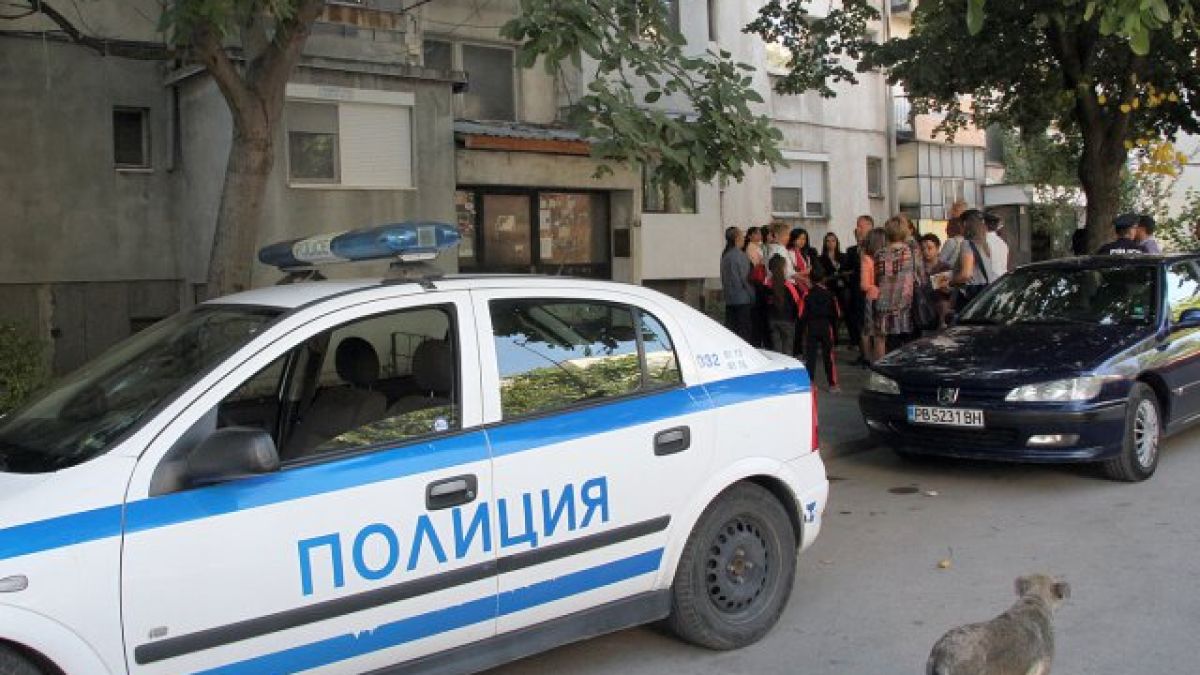 Шок! Даскалки на валериан дирят ученици в пловдивската Аджисан махала, посрещали ги с камъни
