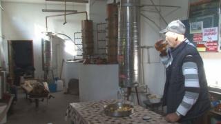 Митничари тръгнаха на лов за нелегални ракиени казани