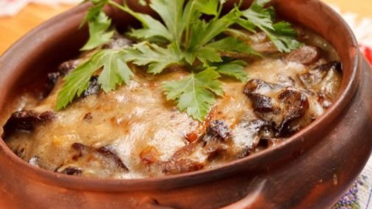 Готвенето на тази вкусотия, наречена гъби по овчарски, ще ви достави удоволствие, особено ако нямате време