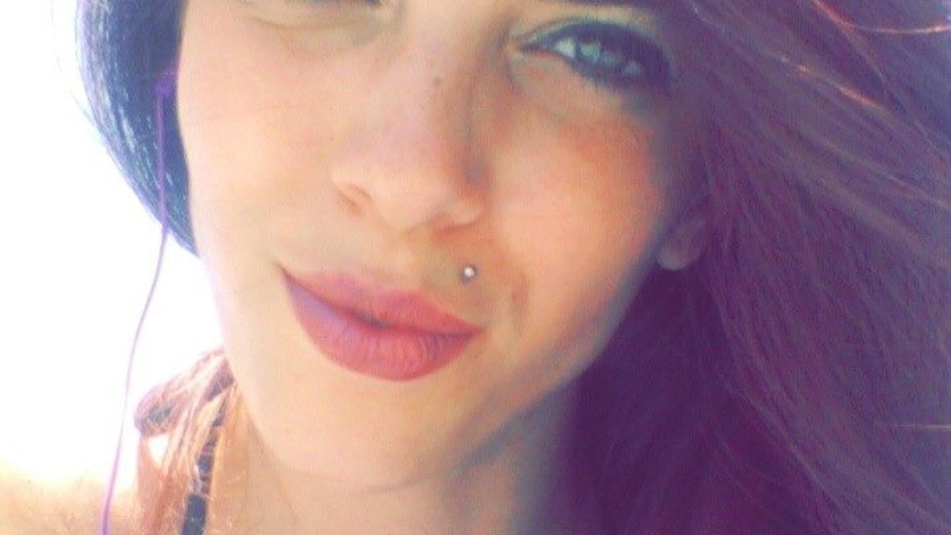 Близки и приятели плачат неутешимо за Йоана, която загина в катастрофа в САЩ, успешната студентка току-що се била сгодила (СНИМКИ)