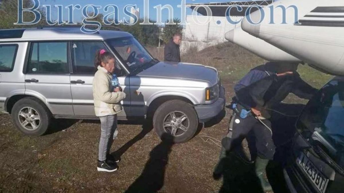 10-годишната Йоана пожела да влезе в Мандренското езеро, за да търси изчезналата Стоянка (СНИМКИ)