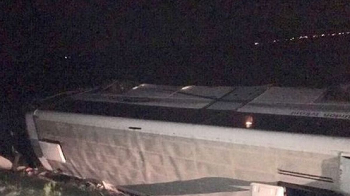 МВР: 17 са пострадалите при катастрофата с преобърналия се на АМ "Тракия" автобус