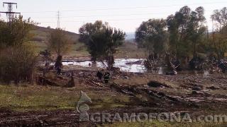 Трагедията е огромна! Издъхна дядо Димитър от Черни връх, който бе отнесен от потопа в Бургаско, съпругата му още е в неизвестност 