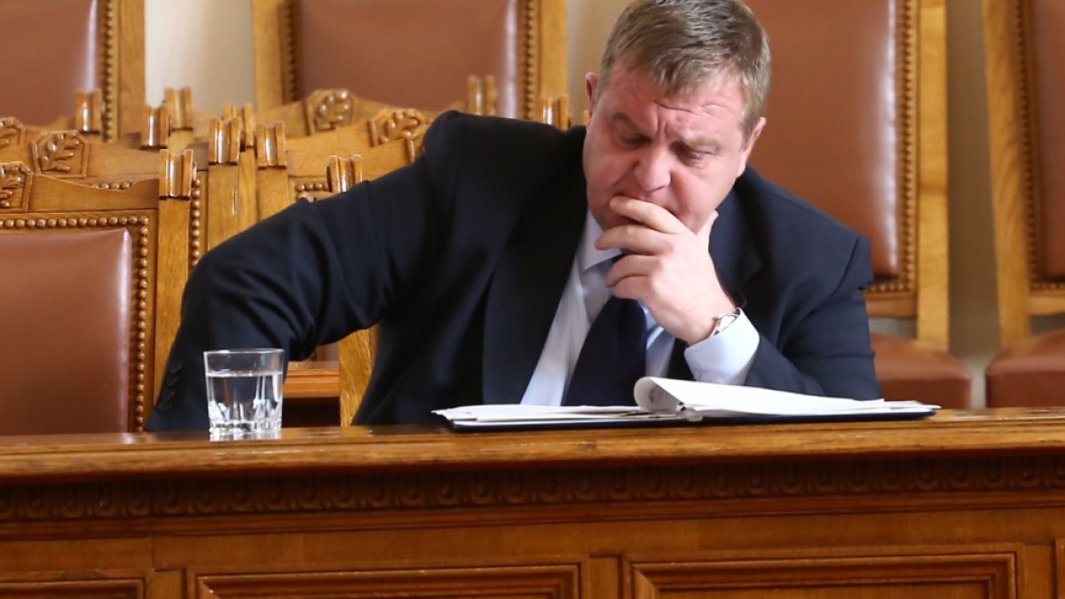 Каракачанов реши кой да поддържа изтребителите МиГ-29