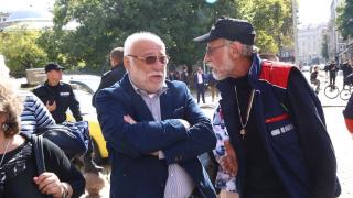 Прокуратурата повдигна задочни обвинения на трима руснаци за натравянето на Гебрев 