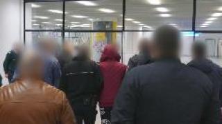 България се отърва от руския секс гуру (СНИМКИ/ВИДЕО)