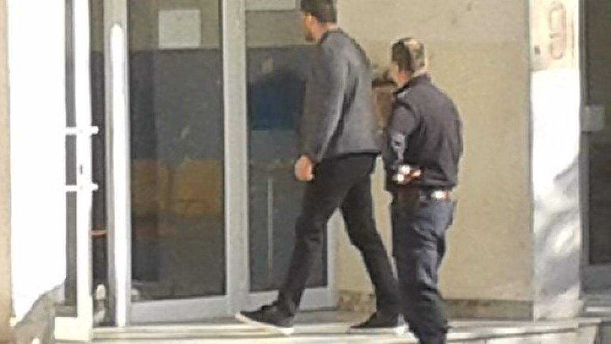 Привикаха Перата на разпит в полицията, ето какво се случва 