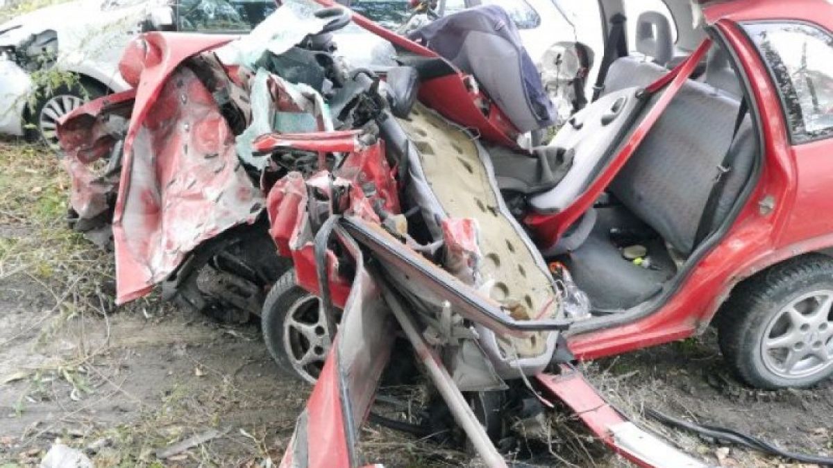 Първи СНИМКИ от адската катастрофа, в която загина кметът на шуменско село 
