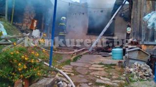 Светослав лумна като факла! Брутални СНИМКИ от пожара в дома му